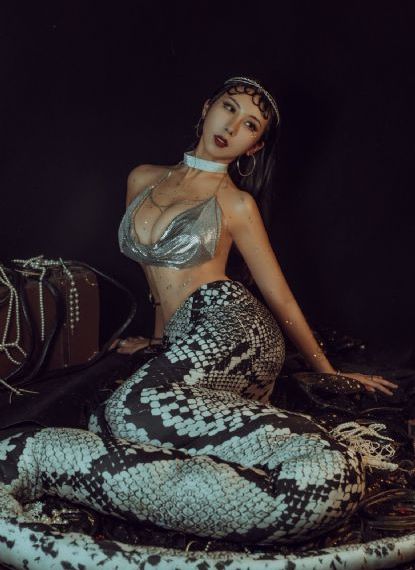 欧美性感模特图片_BDBD在线观看