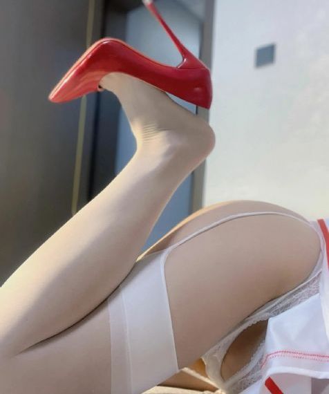 美女裸身大乳图片大全_1080P电影在线看