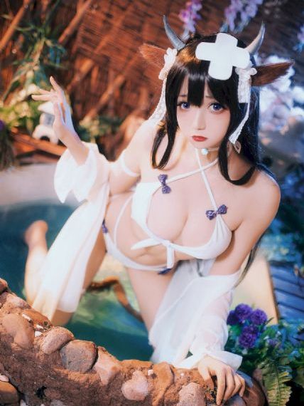 欧美风衣女装_BD韩语免费在线播放