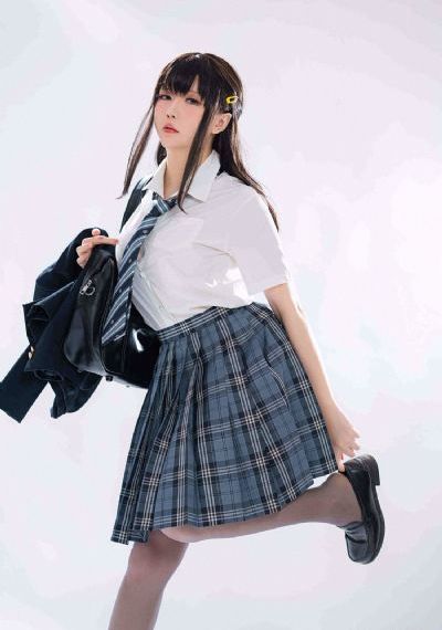 美女脱一光二净_HD免费在线播放