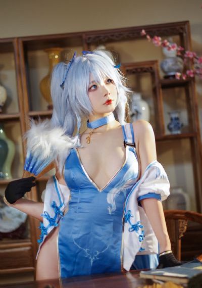 欧美丰满在线播放_1080电影完整版