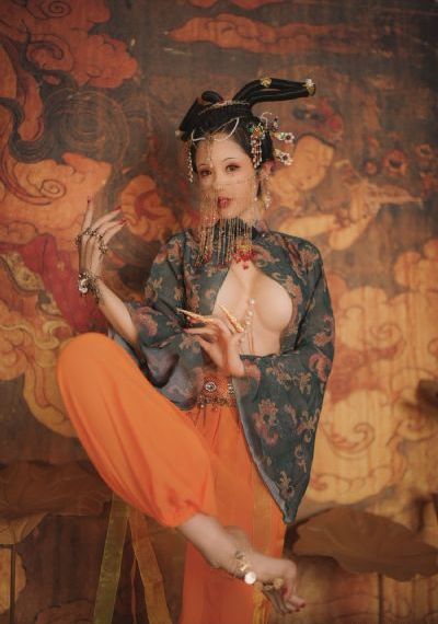 欧美发型师剪头发图片_DVDHD在线观看