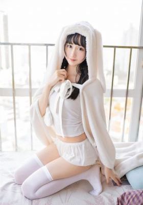 欧美真人操b潮喷视频_BD国语免费播放