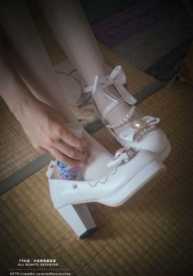 五月婷婷综合色拍_HD电影在线看
