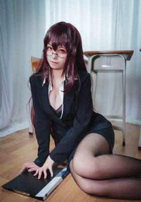 人妻制服出轨中字在线_1080高清免费观看