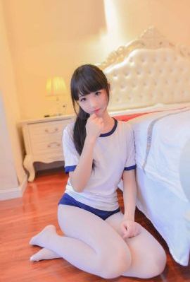 日日摸夜夜添夜夜添高潮喷水_国产剧完整在线观看